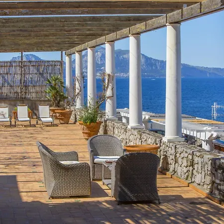 San Montano Apartman Massa Lubrense